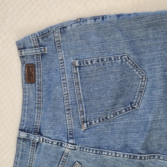 RIDERS BY LEE WOMENS JEANS SIZE 18 WASHED BLUE COLOR - Picture 8 of 13